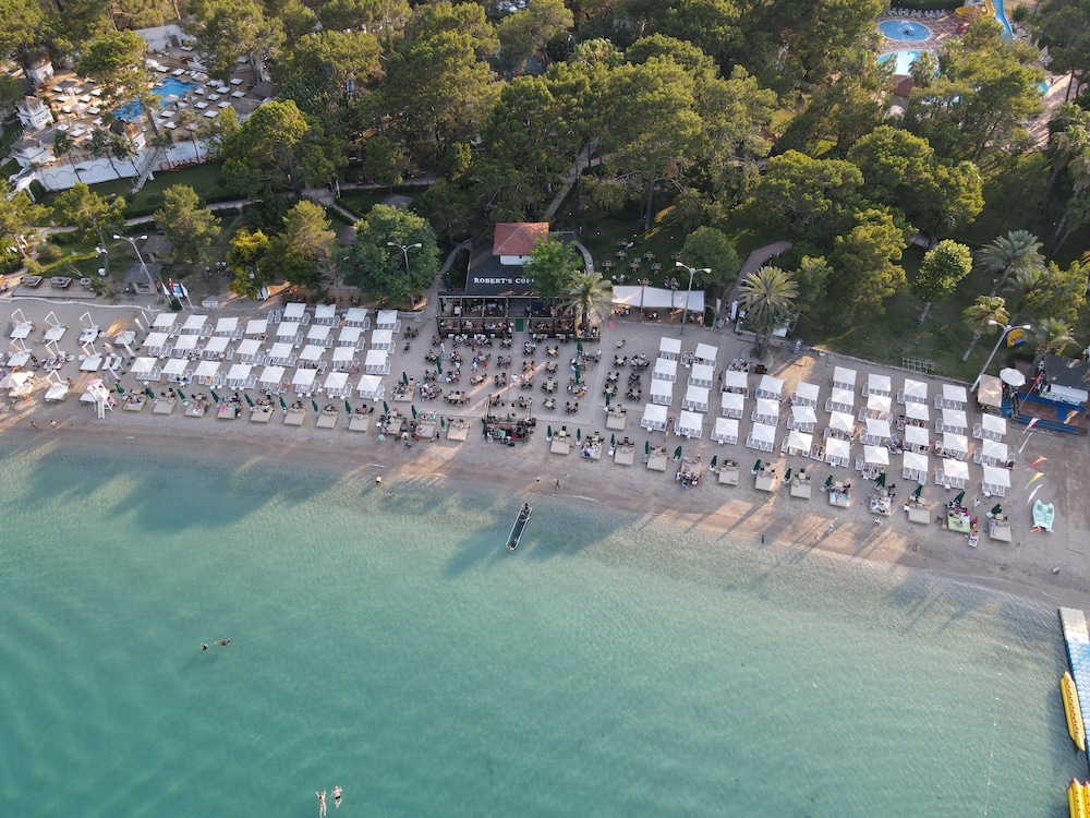 Meder Resort Hotel — Beach in Kemer