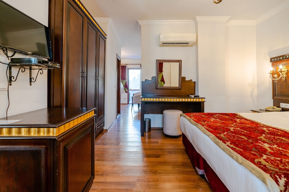 Mediterra Art Hotel — Hotel rooms in Antalya