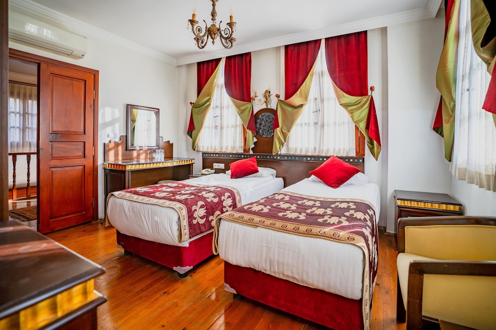 Mediterra Art Hotel — Hotel rooms in Antalya