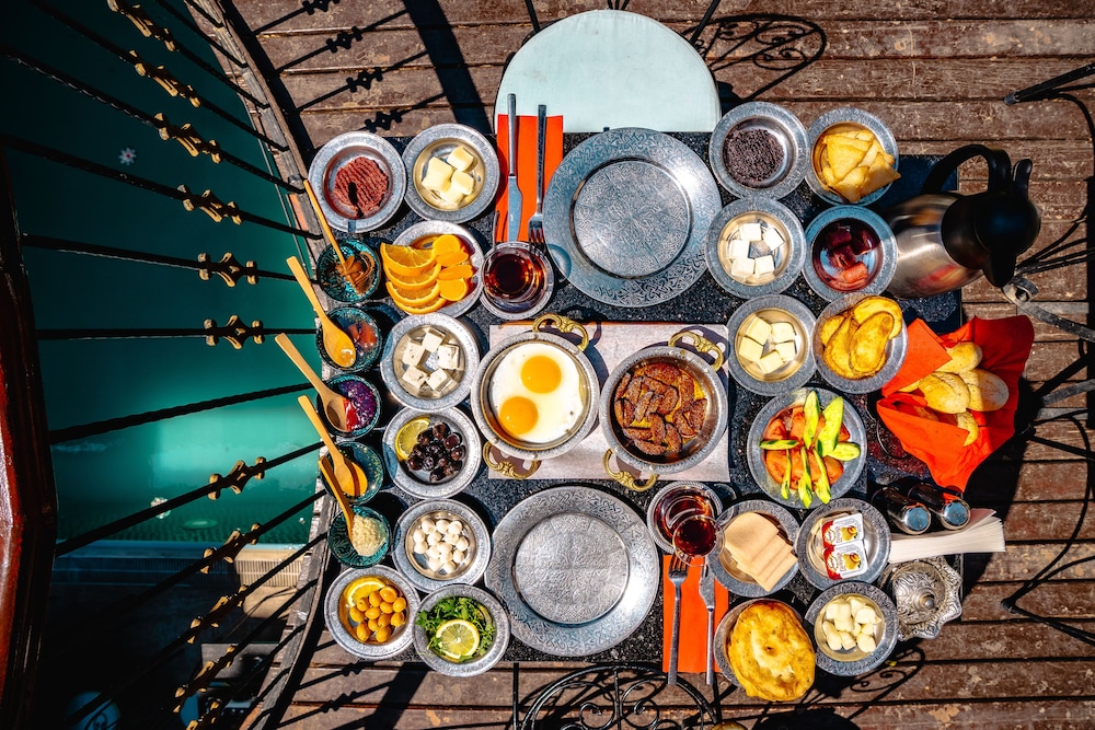 Mediterra Art Hotel — Restaurant & bars in Antalya