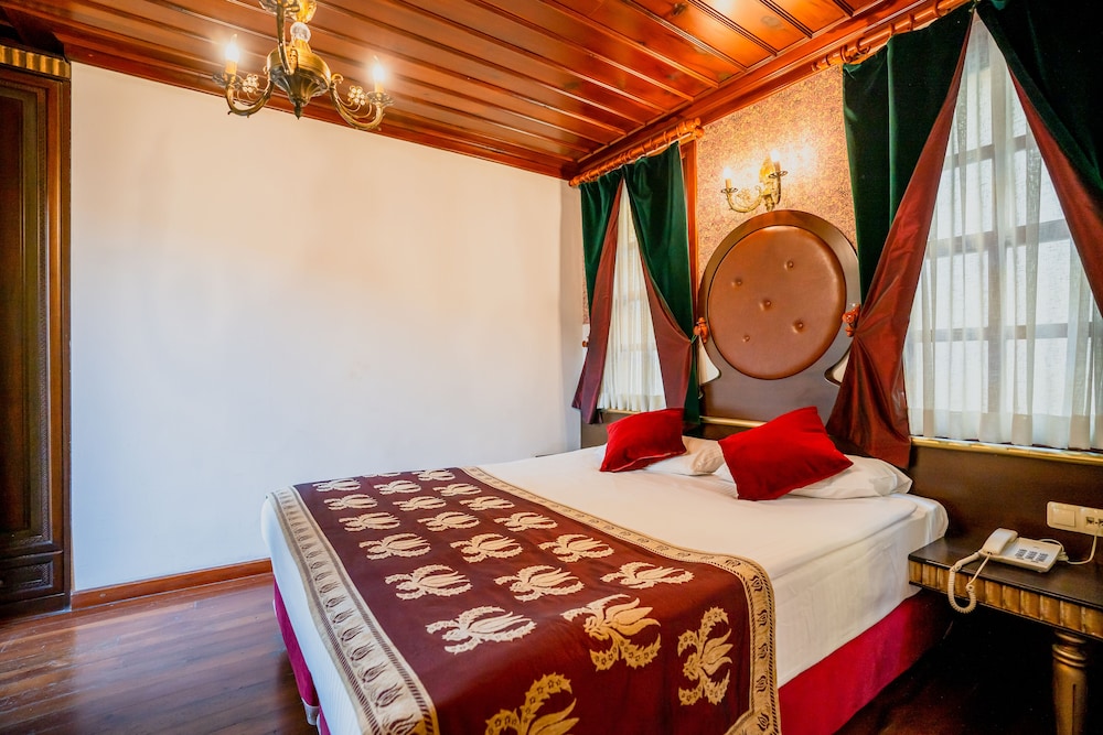 Mediterra Art Hotel — Hotel rooms in Antalya