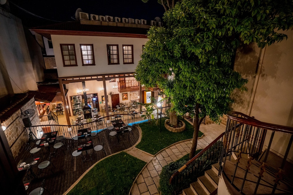 Mediterra Art Hotel — Restaurant & bars in Antalya