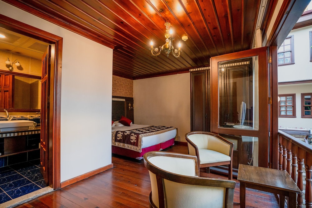 Mediterra Art Hotel — Hotel rooms in Antalya