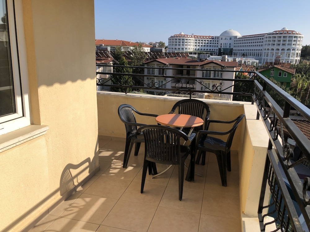 Melissa Garden Apart Hotel — Hotel rooms in Side