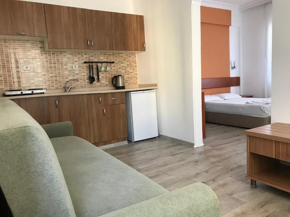 Melissa Garden Apart Hotel — Hotel rooms in Side