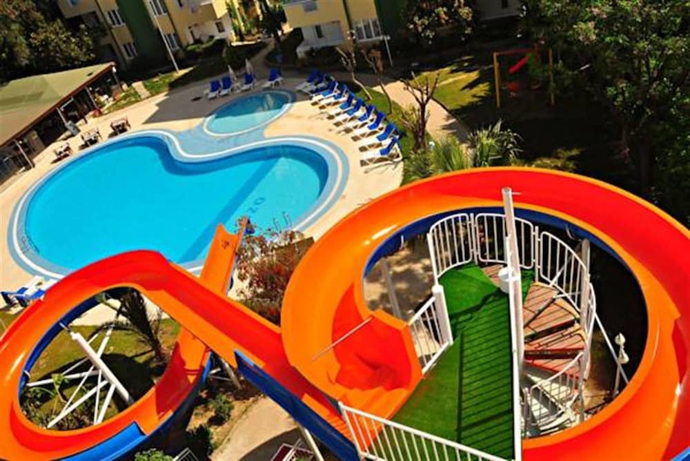 Melissa Garden Apart Hotel — Swimming pool in Side