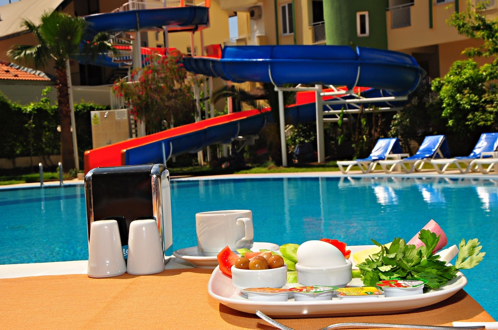 Melissa Garden Apart Hotel — Attractions for children in Side