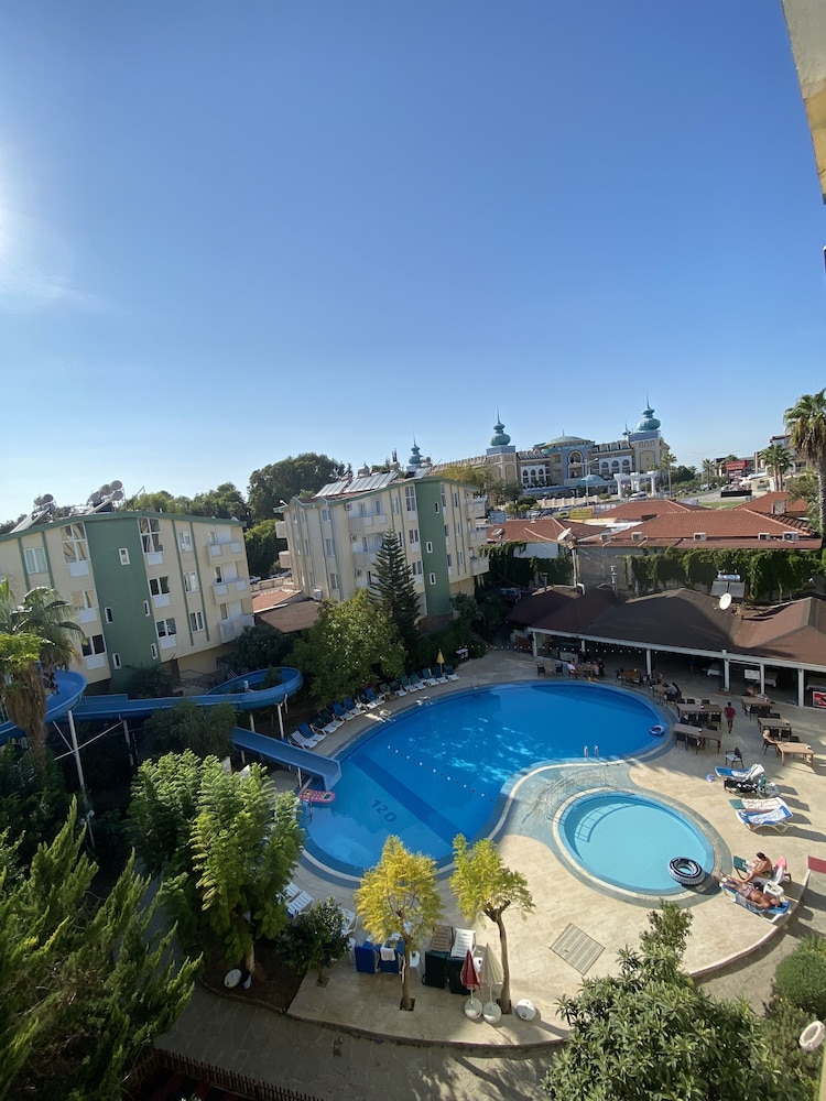 Melissa Garden Apart Hotel — Swimming pool in Side