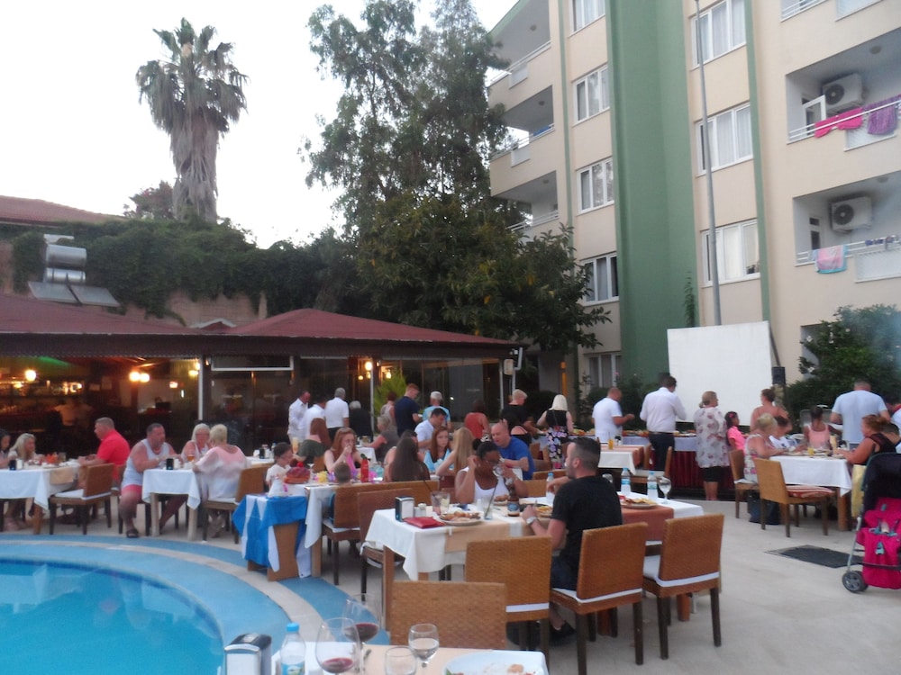 Melissa Garden Apart Hotel — Restaurant & bars in Side