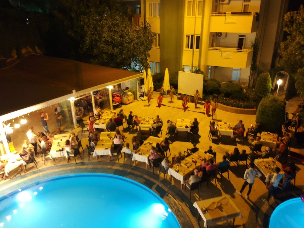Melissa Garden Apart Hotel — Restaurant & bars in Side