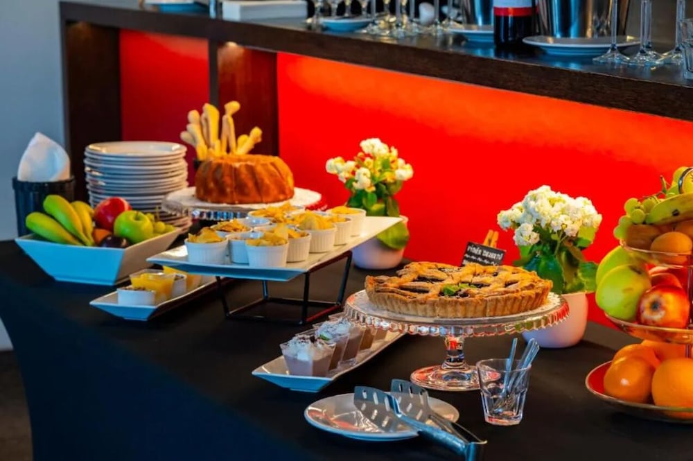 Hotel Merkur - Czech Leading Hotels — Restaurant & bars in Prague, Prague