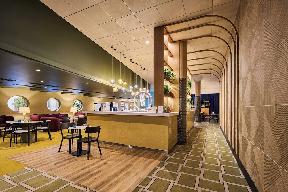 Novotel Praha Wenceslas Square — Restaurant & bars in Prague, Prague