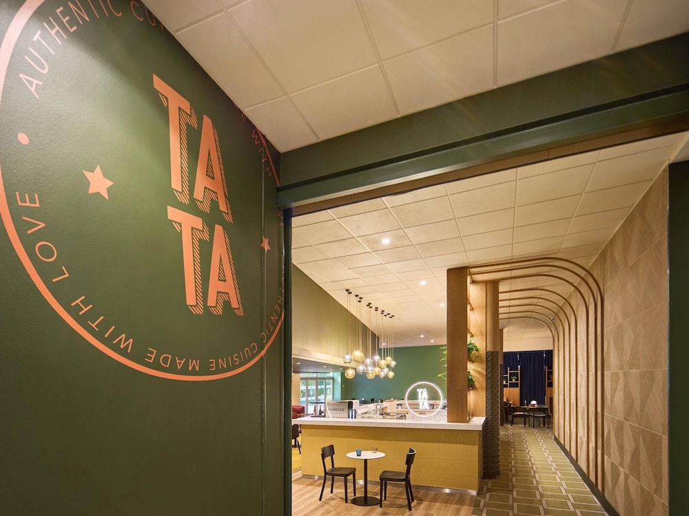 Novotel Praha Wenceslas Square — Restaurant & bars in Prague, Prague