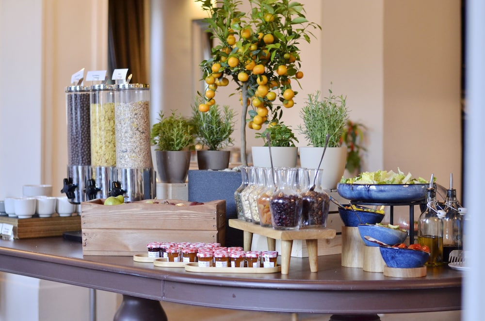 The Mozart Prague by Accor — Restaurant & bars in Prague, Prague