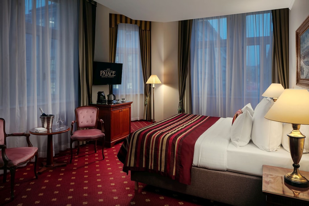 Art Nouveau Palace Hotel — Hotel rooms in Prague, Prague