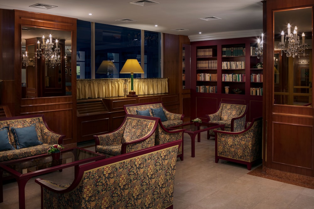 Art Nouveau Palace Hotel — Hotel rooms in Prague, Prague