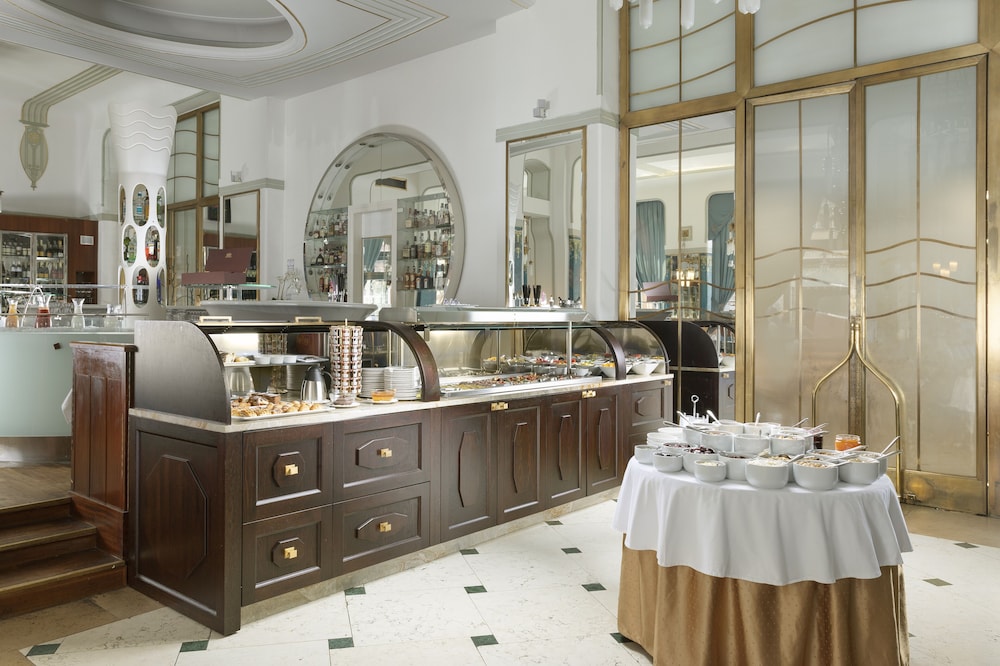Hotel Paris Prague — Restaurant & bars in Prague, Prague