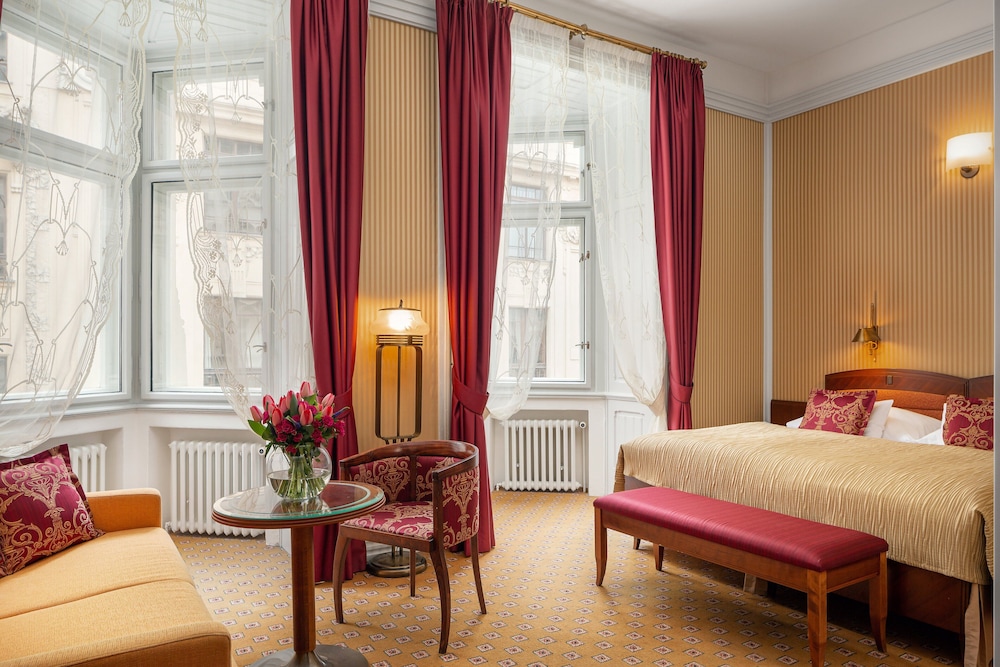 Hotel Paris Prague — Hotel rooms in Prague, Prague