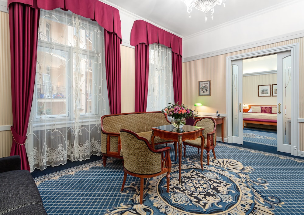Hotel Paris Prague — Hotel rooms in Prague, Prague