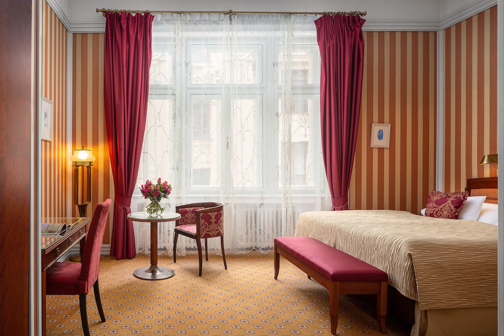 Hotel Paris Prague — Hotel rooms in Prague, Prague