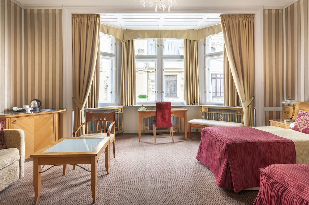 Hotel Paris Prague — Hotel rooms in Prague, Prague