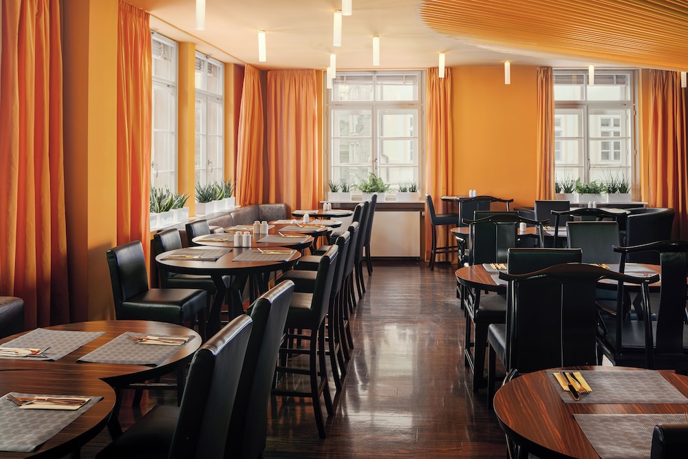 Hotel Perla — Restaurant & bars in Prague, Prague