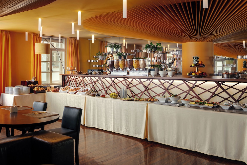 Hotel Perla — Restaurant & bars in Prague, Prague