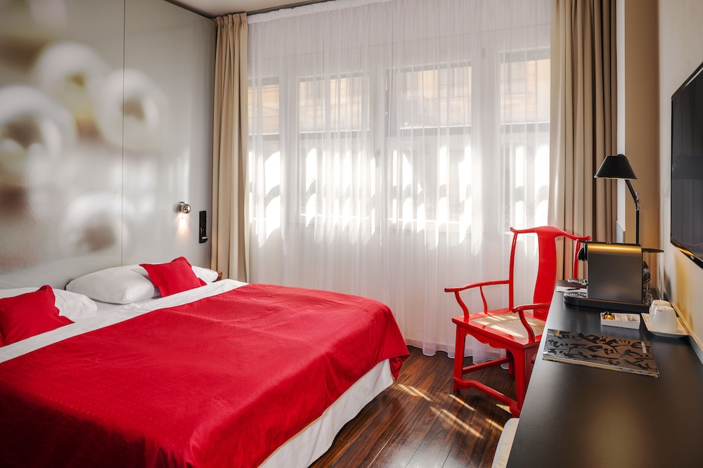 Hotel Perla — Hotel rooms in Prague, Prague
