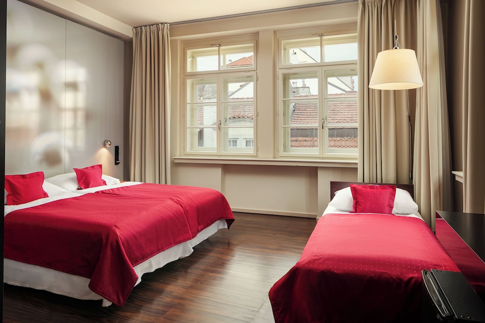 Hotel Perla — Hotel rooms in Prague, Prague
