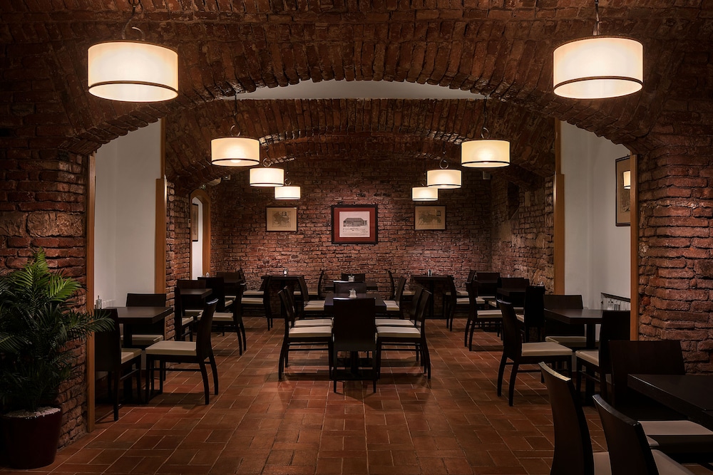 Hotel Praga 1 — Restaurant & bars in Prague, Prague