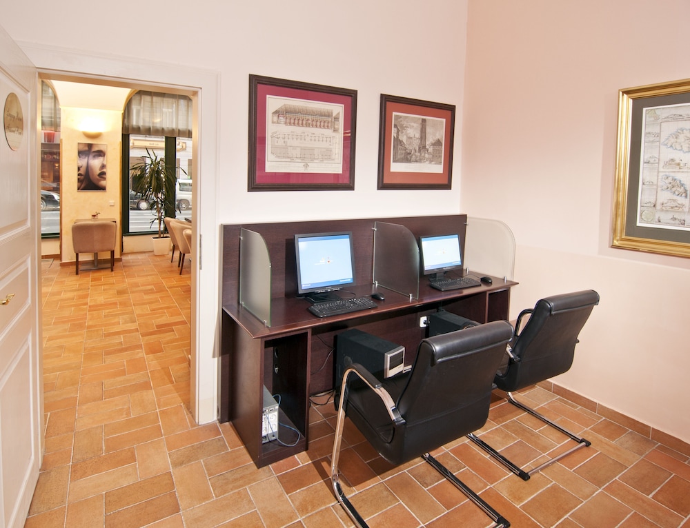 Hotel Praga 1 — Hotel building in Prague, Prague