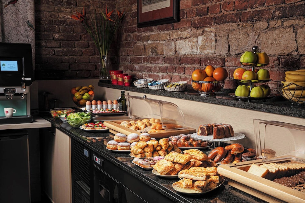 Hotel Praga 1 — Restaurant & bars in Prague, Prague