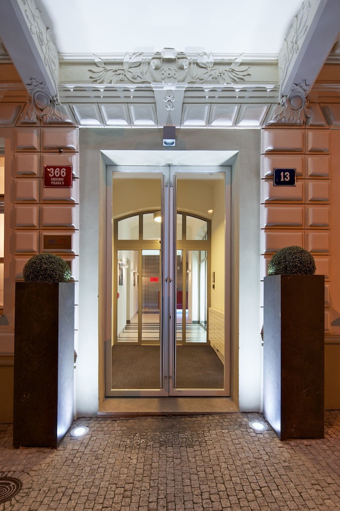 Red and Blue Design Hotel Prague — Hotel building in Prague, Prague