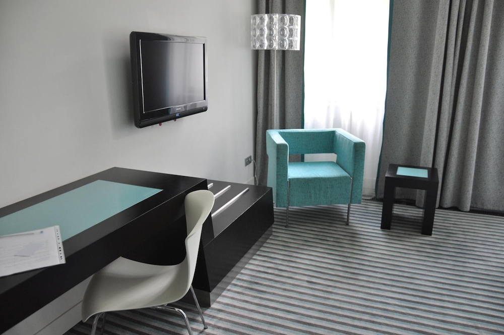 Red and Blue Design Hotel Prague — Hotel rooms in Prague, Prague