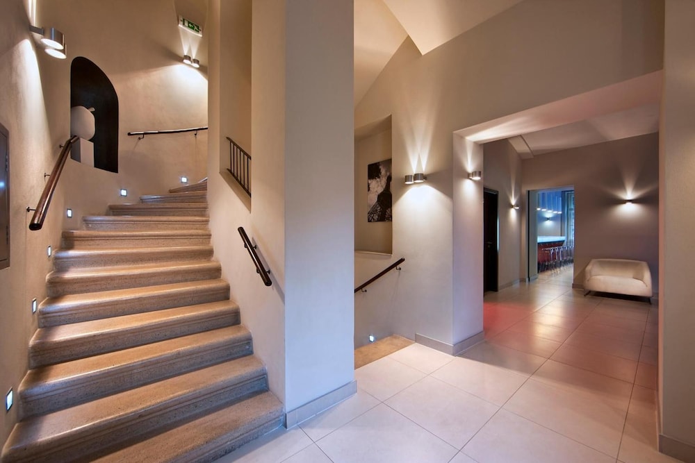 Red and Blue Design Hotel Prague — Hotel building in Prague, Prague