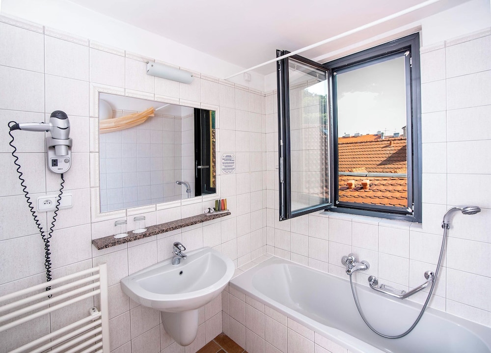 Hotel Roma Prague — Hotel rooms in Prague, Prague
