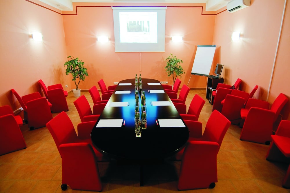 Hotel Roma Prague — Hotel building in Prague, Prague