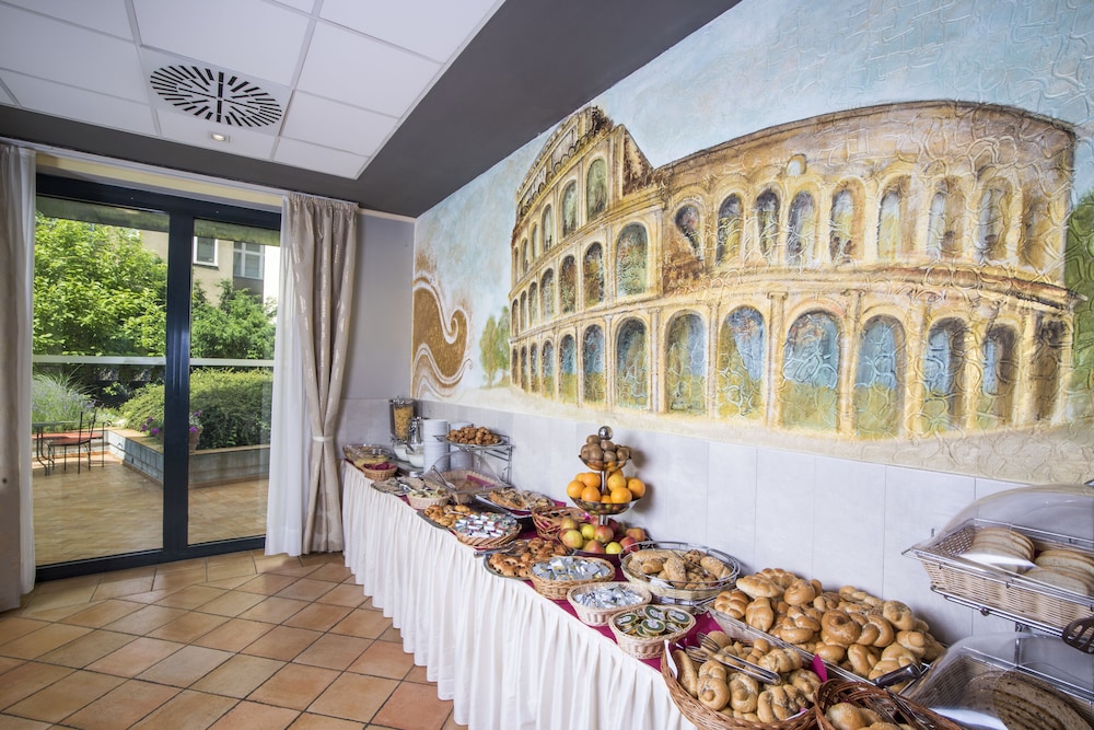 Hotel Roma Prague — Restaurant & bars in Prague, Prague