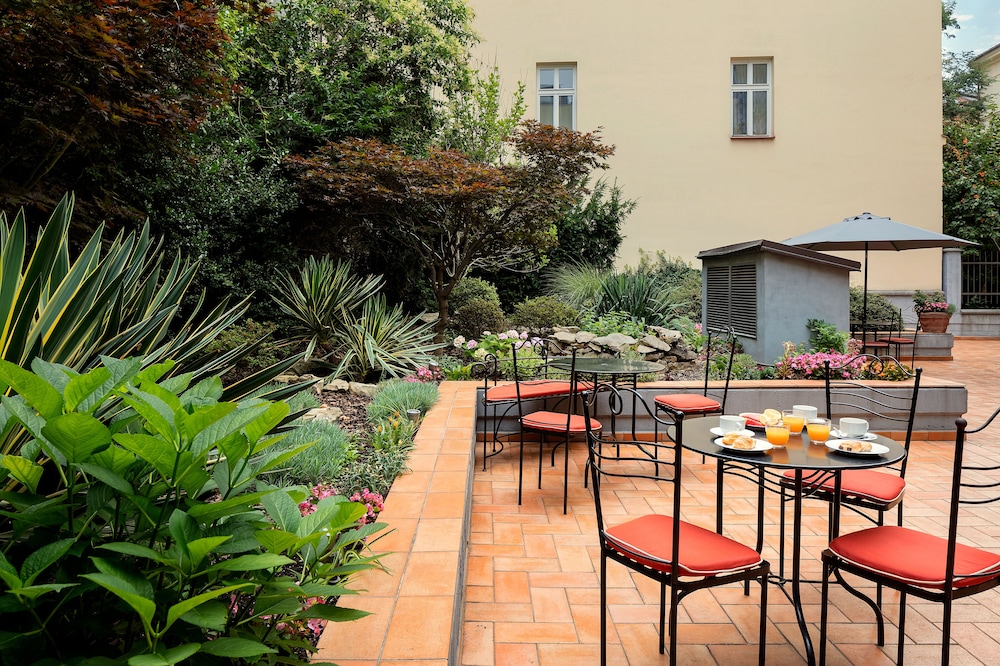 Hotel Roma Prague — Restaurant & bars in Prague, Prague