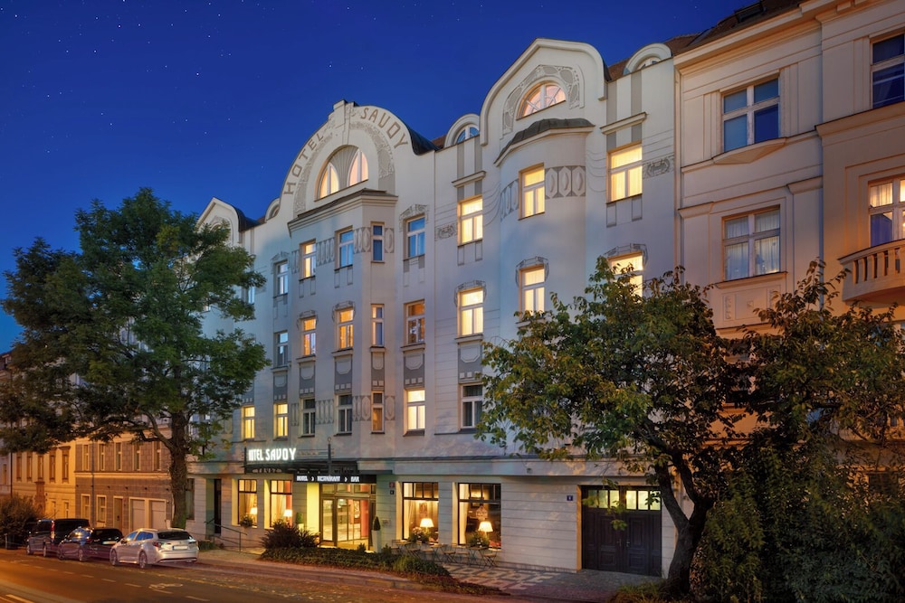 Hotel Savoy - zdjęcie 2