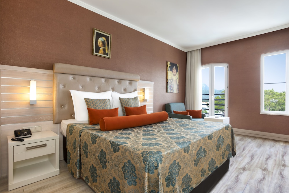 Orange County Kemer — Hotel rooms in Kemer