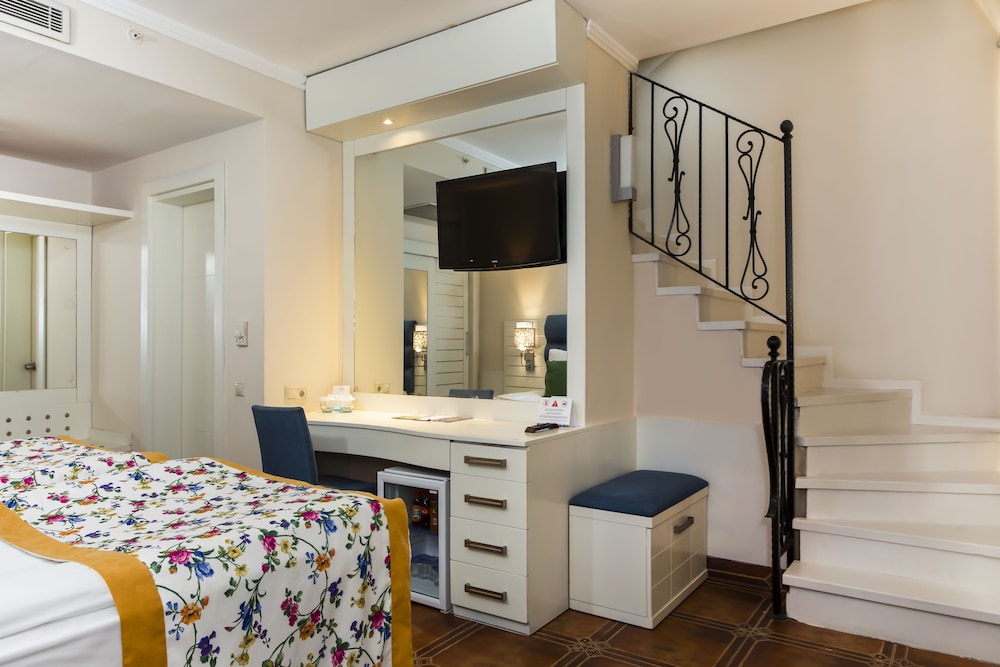 Orange County Kemer — Hotel rooms in Kemer