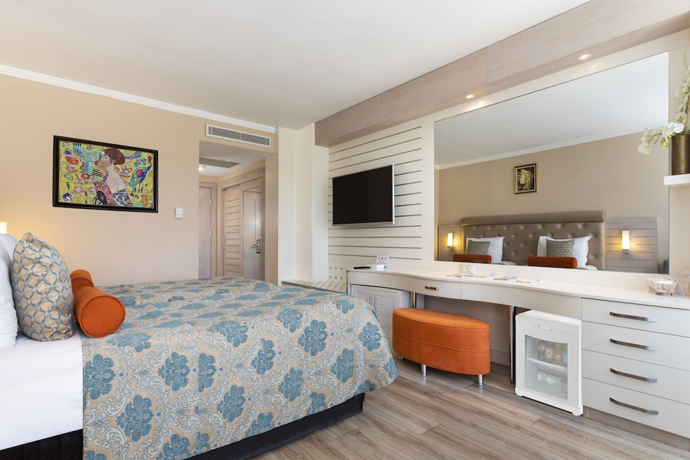Orange County Kemer — Hotel rooms in Kemer