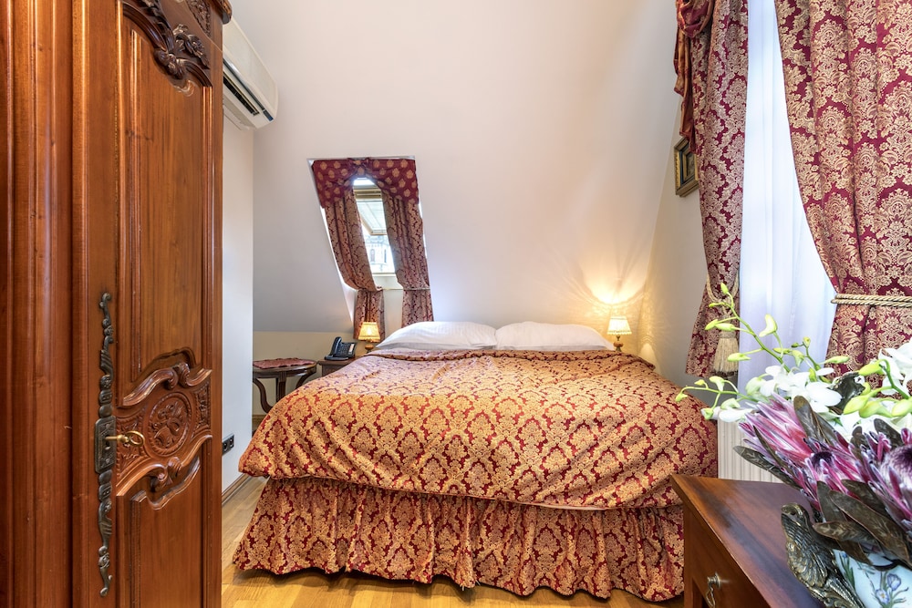 Hotel U Prince Prague by BHG — Hotel rooms in Prague, Prague