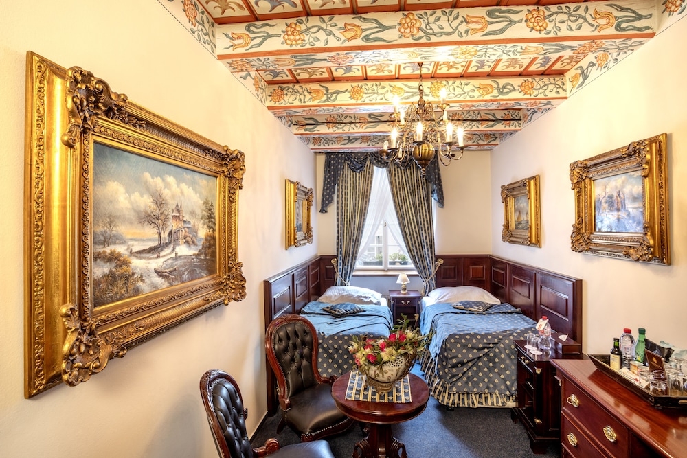 Hotel U Zlatého Stromu Prague by BHG — Hotel rooms in Prague, Prague