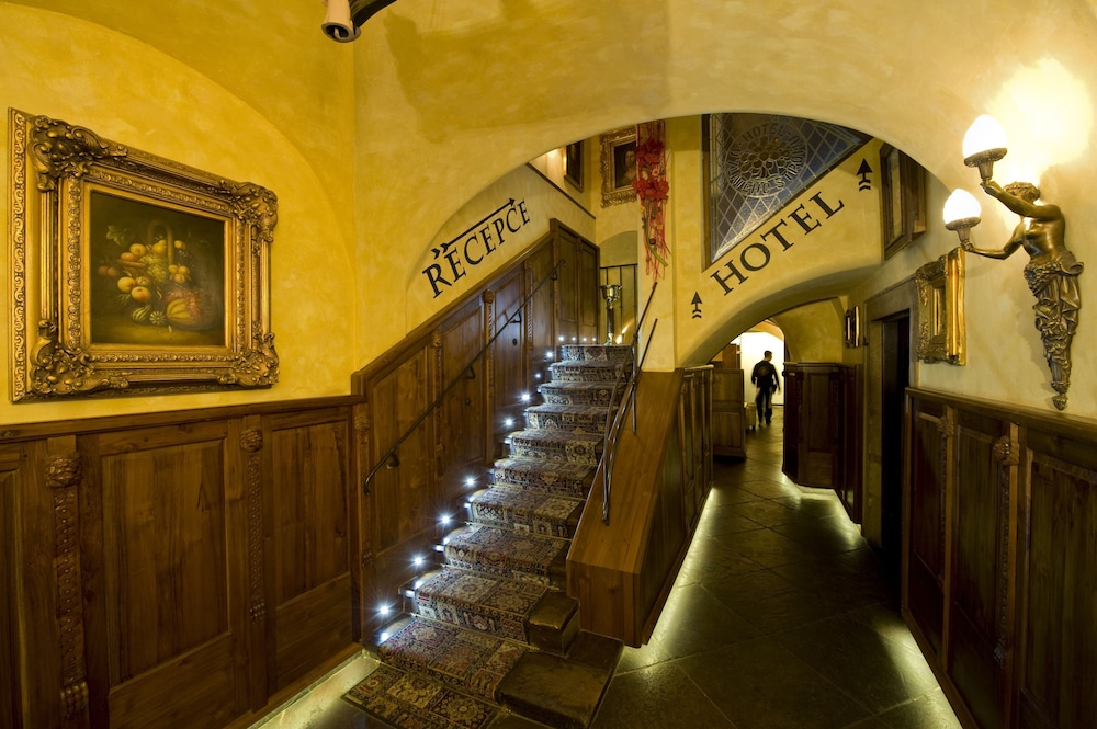Hotel U Zlatého Stromu Prague by BHG — Hotel building in Prague, Prague