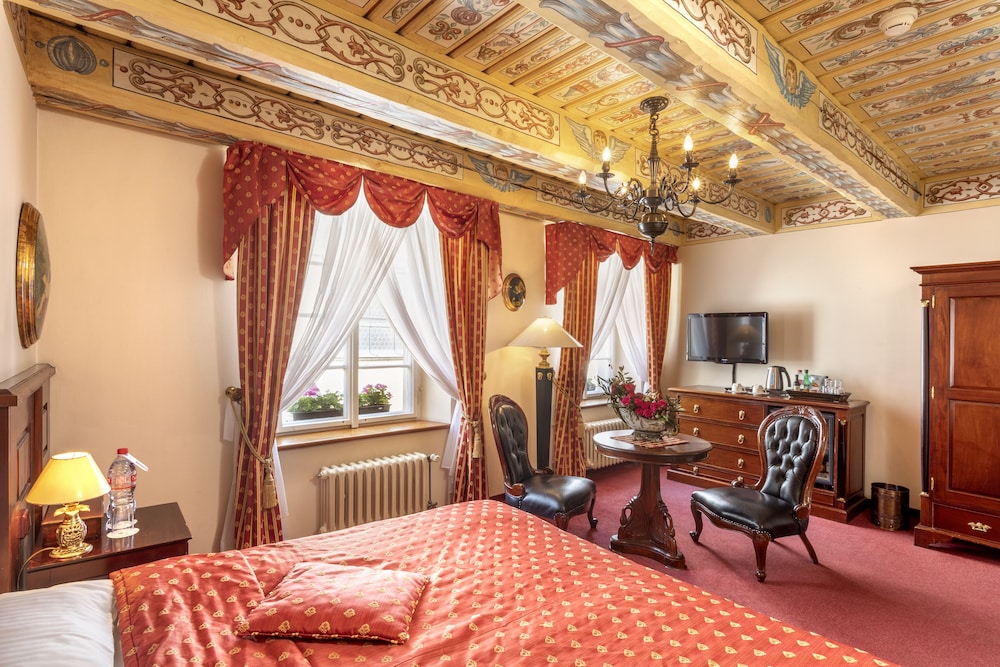 Hotel U Zlatého Stromu Prague by BHG - zdjęcie 4