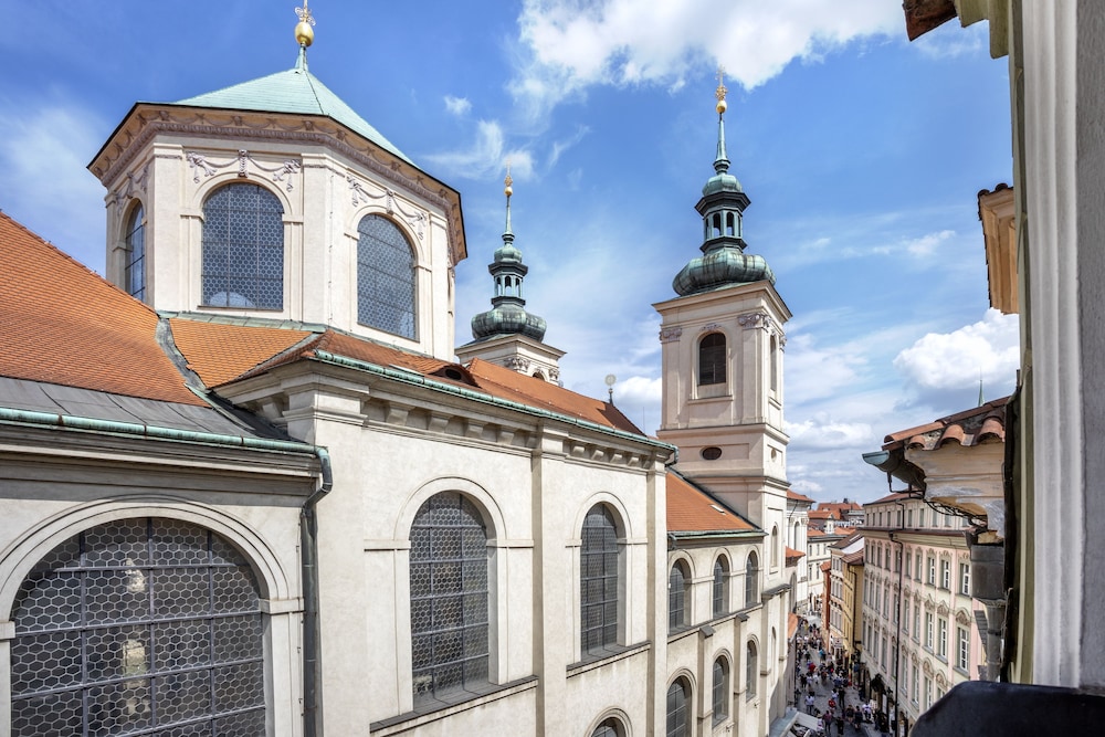 Hotel U Zlatého Stromu Prague by BHG - zdjęcie 3