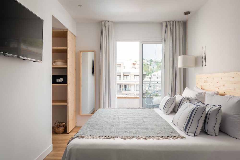 ALEGRIA Mariner - Adults Only — Hotel rooms in Lloret de Mar, Catalonia