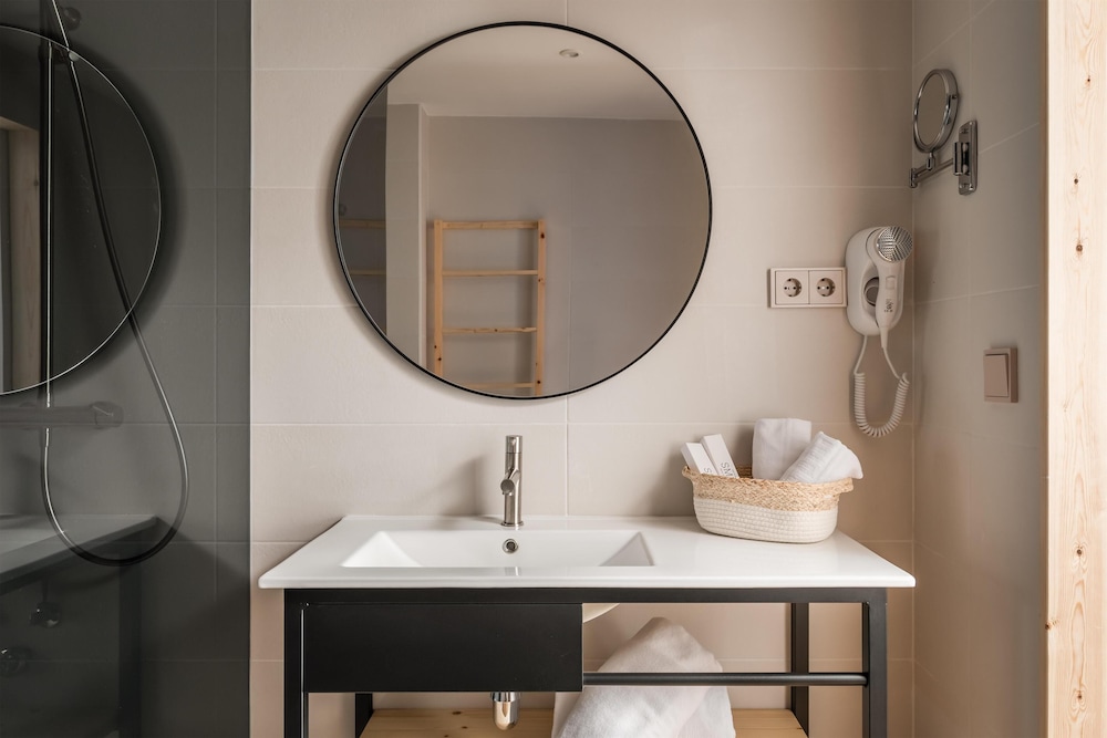 ALEGRIA Mariner - Adults Only — Hotel rooms in Lloret de Mar, Catalonia